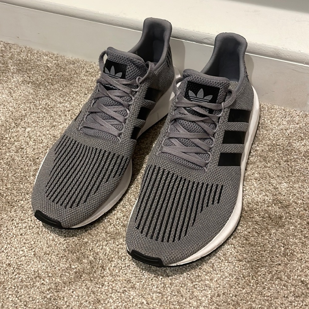 Addidas athletic shoe mens size 12 new
